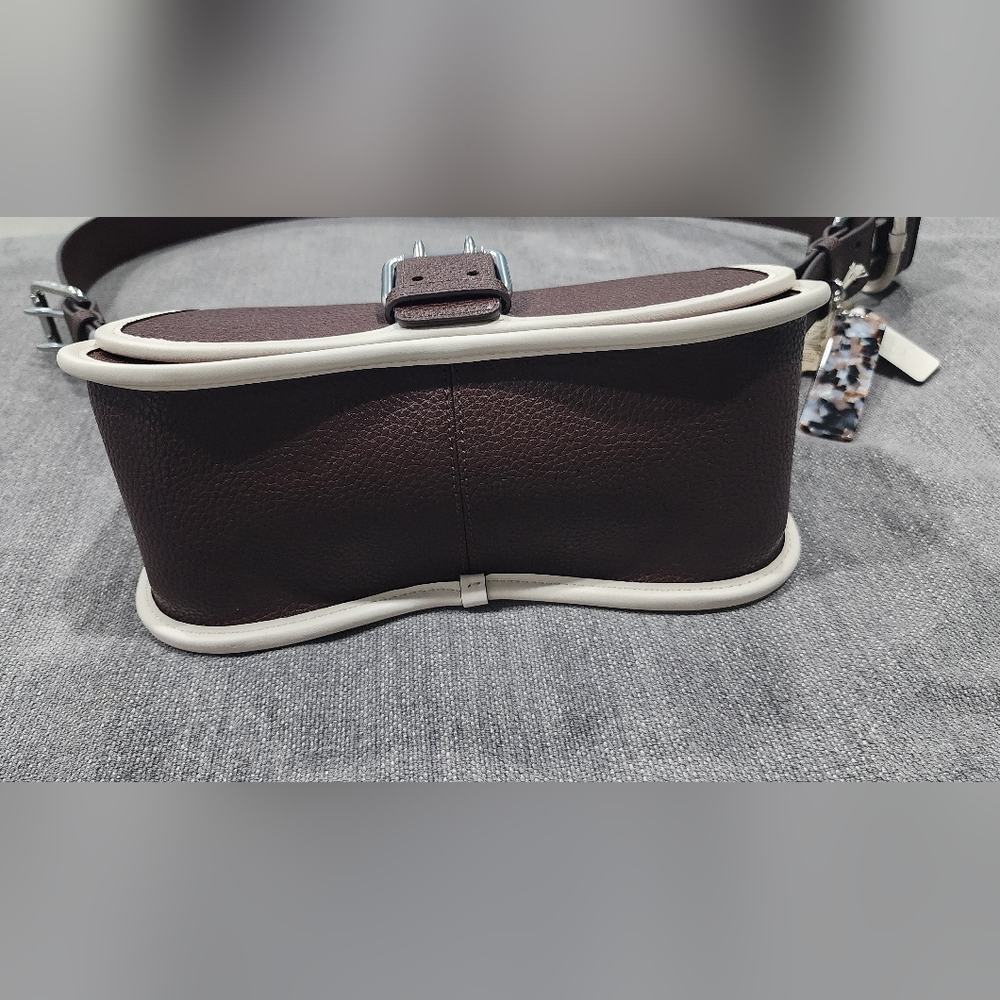 Coachtopia Cargo Wavy Dinky Bag In Pebbled Coachtopia Leather - Picture 12 of 16